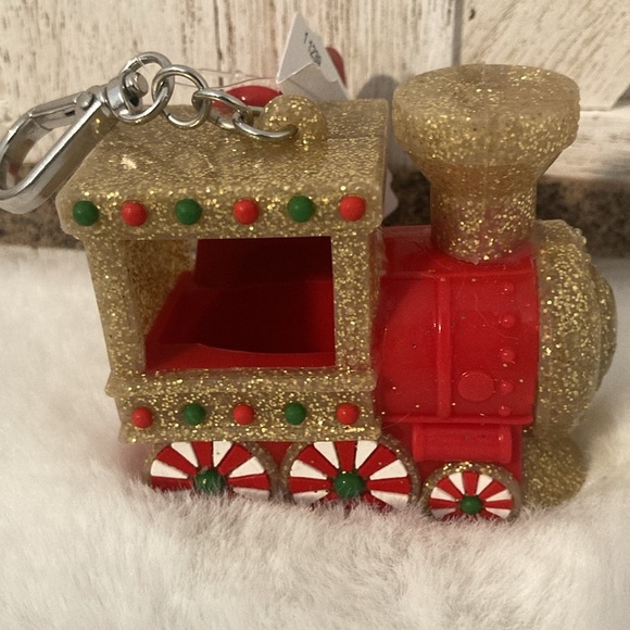 Bath and Body Works 2023 Christmas Santa on Train Pocketbac Holder - Picture 4 of 9